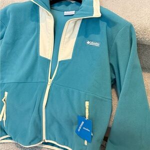 Columbia Aqua and Cream Fleece Jacket